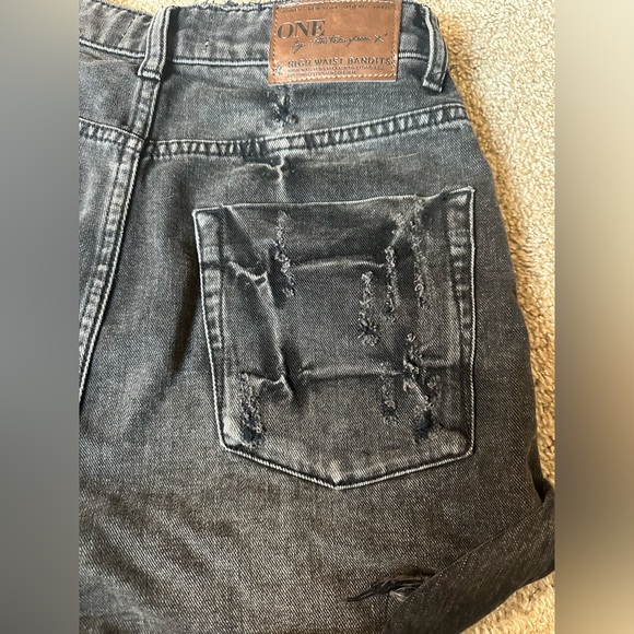 One x One Teaspoon High Waist Bandit Shorts - Picture 5 of 9